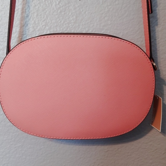 Michael Kors Pink Oval Crossbody Medium - Picture 3 of 16